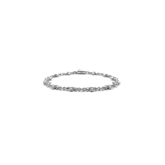 18K White Gold Diamonds Tiny E Bracelet
