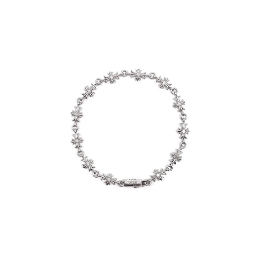 18K White Gold Diamonds Tiny E Bracelet