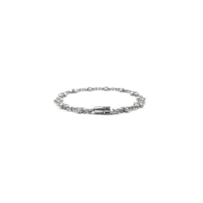 18K White Gold Diamonds Tiny E Bracelet